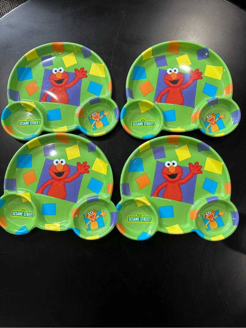 Sesame Street Elmo Kids Sectioned Party Plates - Set of 4